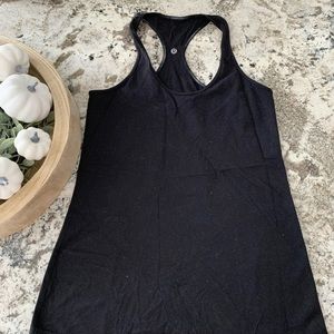 Lululemon top